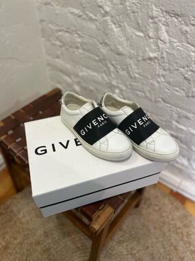 Givenchy Urban Street Sneakers